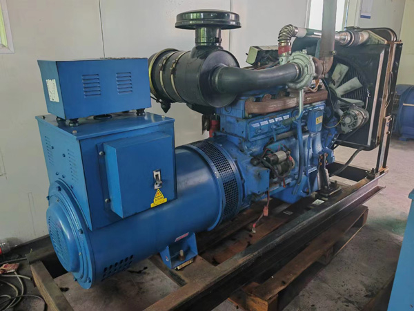 乌海100kW柴油发电机组使用多级机油有哪些优缺点？